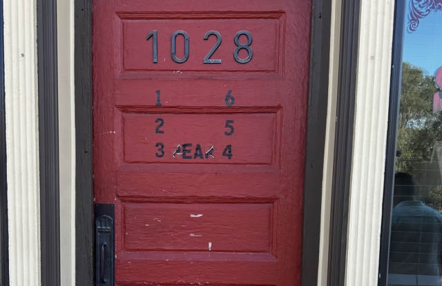 1028 State Street unit: 2