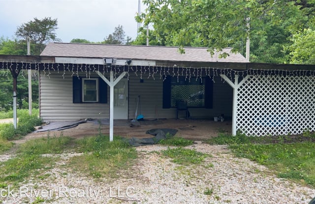 3518 Pulaski Hwy - 3518 Pulaski Highway, Maury County, TN 38401