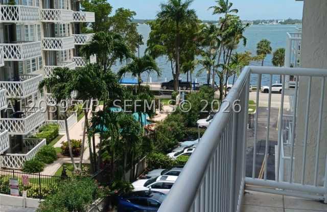 1440 Brickell Bay Dr
