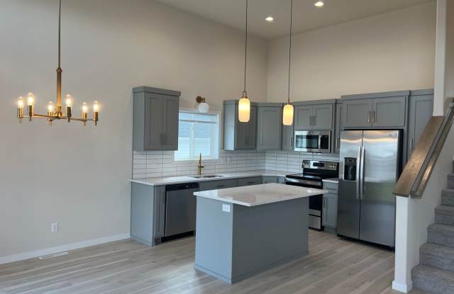 New 3 Bedroom/3 Bathroom House