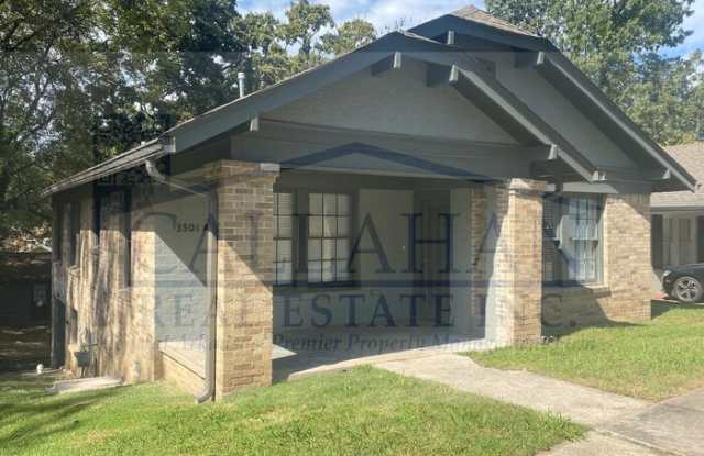 3501 Kavanaugh Boulevard