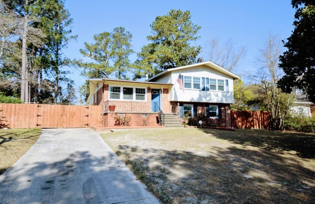 5329 Hampton Rd - 5329 Hampton Road, Fayetteville, NC 28311