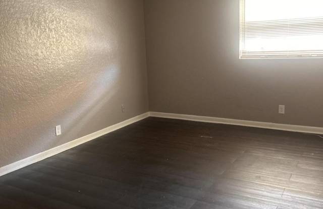 2941 NW 43rd Ter Terrace