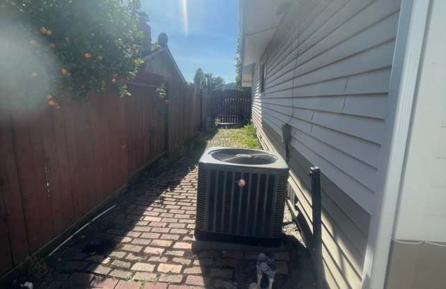 NICE OLDER HOME IN ESTABLISHED AREA