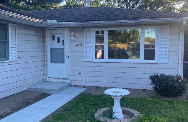 Photo of 2218 Midland Drive