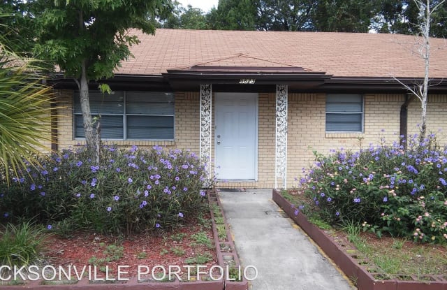 5635 Akra Ave - 5635 Akra Avenue, Jacksonville, FL 32205