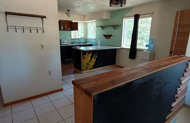 420 Kutsu Ridge Road