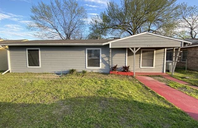 2722 E Ann Arbor Avenue - 2722 East Ann Arbor Avenue, Dallas, TX 75216