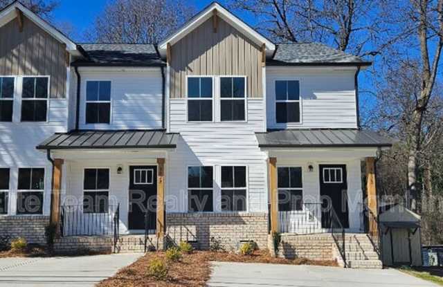 382 W Moore Ave
