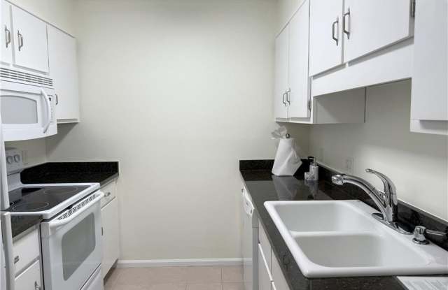 475 Mount Vernon Highway NE unit: 223C