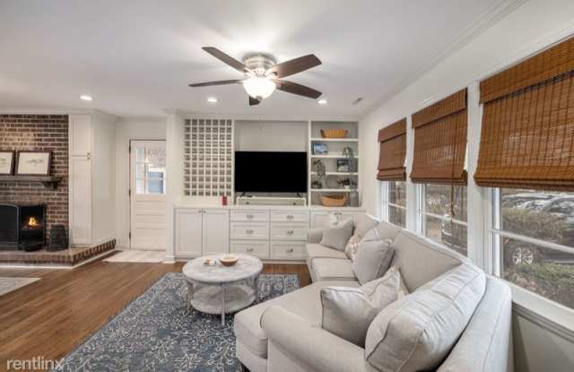 826 SYMMES DR