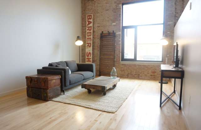 520 Commerce