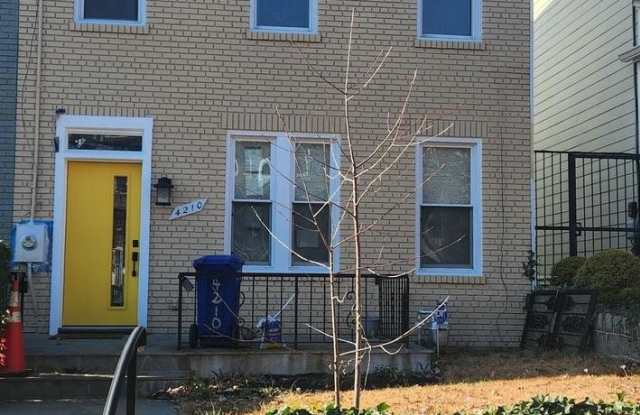 Photo of 4210 4TH Street NW