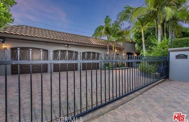 7218 Mulholland Drive