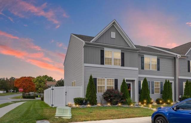 Photo of 1901 GRAYMOUNT WAY