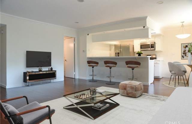 Photo of 2700 E Cahuenga Boulevard