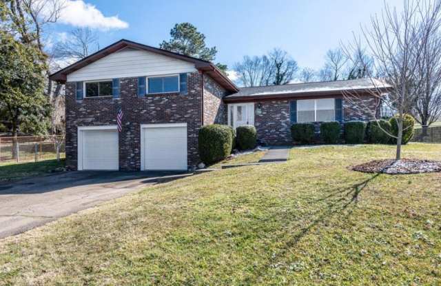 1514 Wales Ave - 1514 Wales Avenue, Maryville, TN 37804