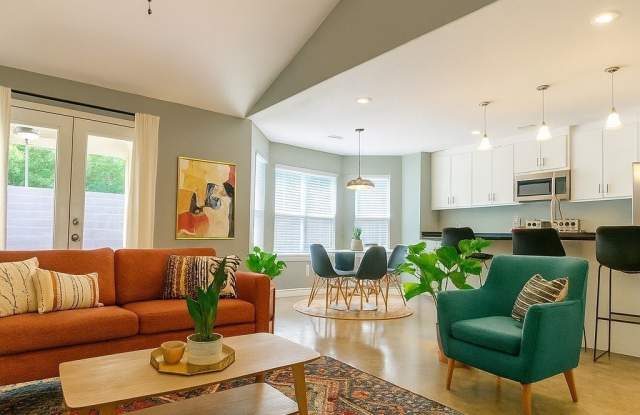 133 S Pinyon Point