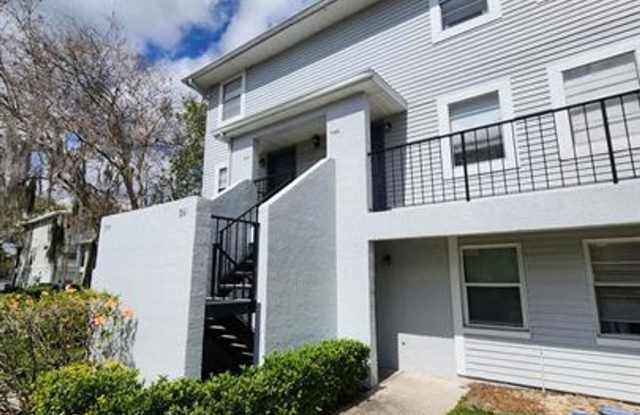 Waterside Community Condo – Steps from Scenic Hillsborough River