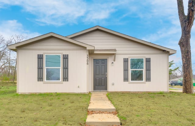 3306 Logan St - 3306 Logan Street, Greenville, TX 75401