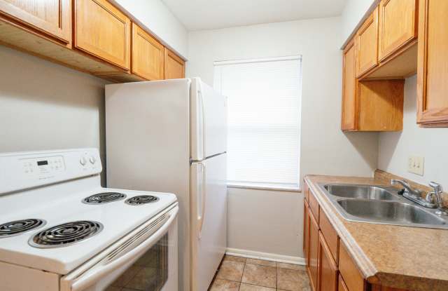 3605 East 5th Street - C