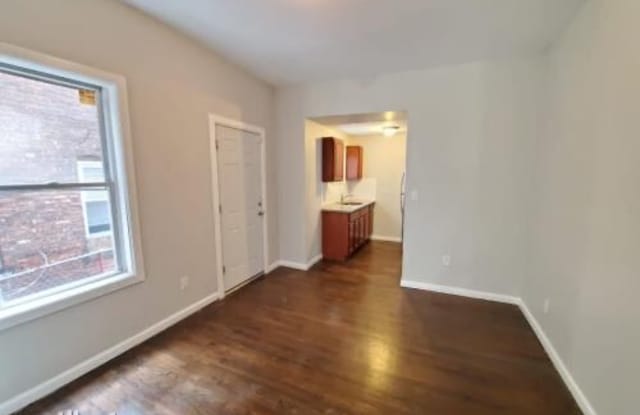 39 1/2 Clark St 1 - 39 1/2 Clark St, Newark, NJ 07104