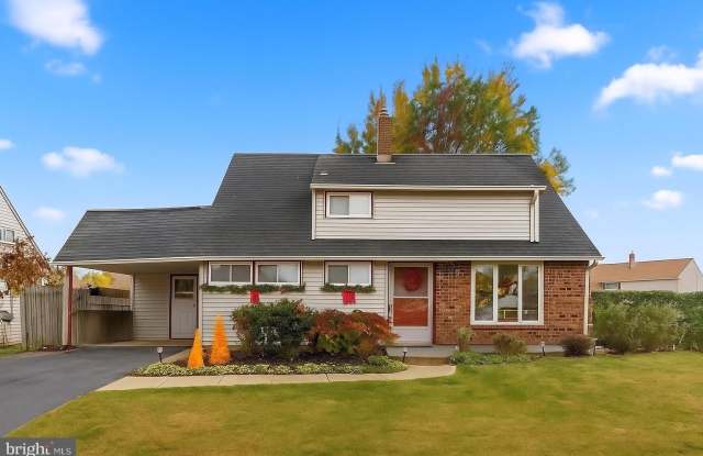 Photo of 289 GOLDENRIDGE Drive