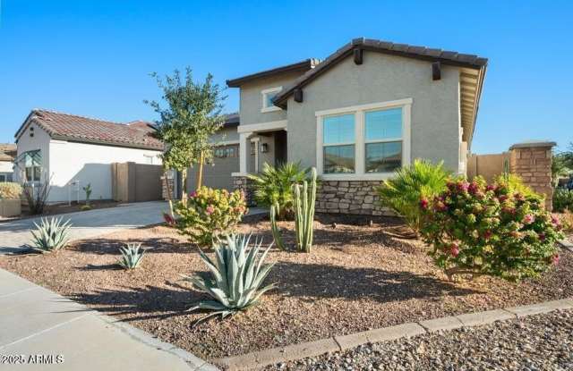 Photo of 18427 W CLINTON Street