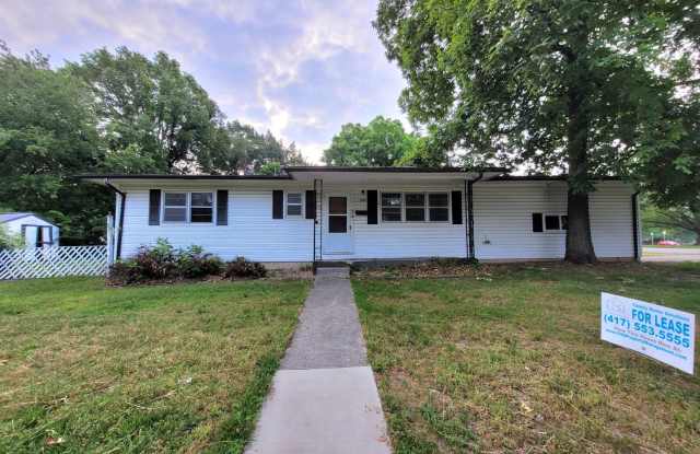1350 S Prince Lane