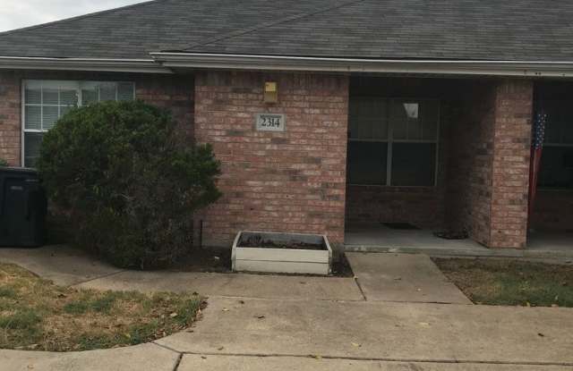 Spacious Duplex Available for Pre-lease! - 2314 Pheasant Lane, College Station, TX 77845