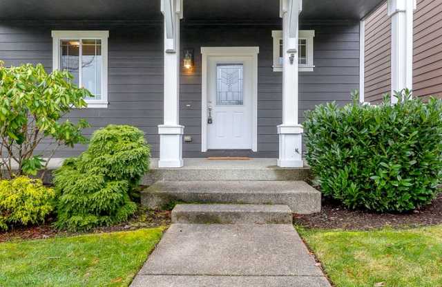 Beautiful Lacey Home with new paint and carpet in Popular Edgewater Community