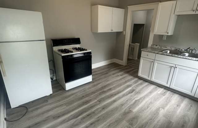 3295 West 54th Street - Upstairs