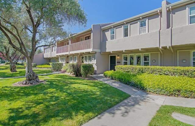 Desirable Villa de Los Gatos Townhome w/ 2 Car Garage  More! - 16345 Los Gatos Boulevard, Los Gatos, CA 95032