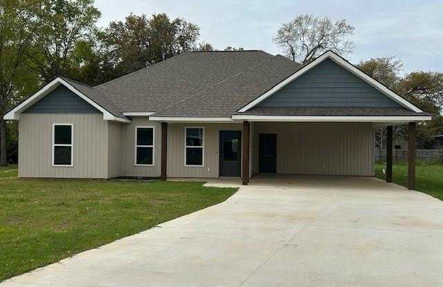 332 SILVERSTONE Circle