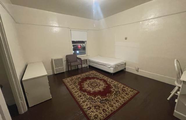 Photo of 1086 41st Street