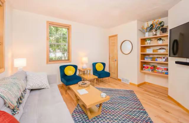 228 North Rankin Street