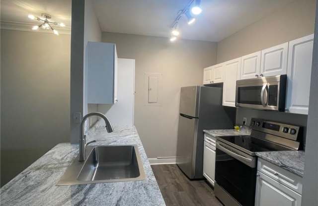 11619 Tomahawk Creek Parkway