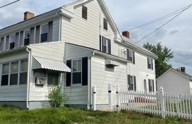 22429 GOOSE Street unit: B