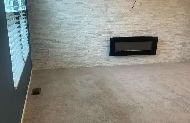 Photo of 220 LADY BUG Drive