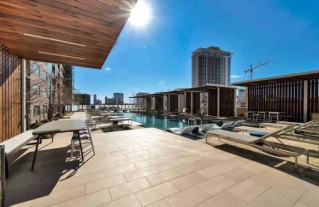 1109 N Interstate 35 Frontage Rd, #1190