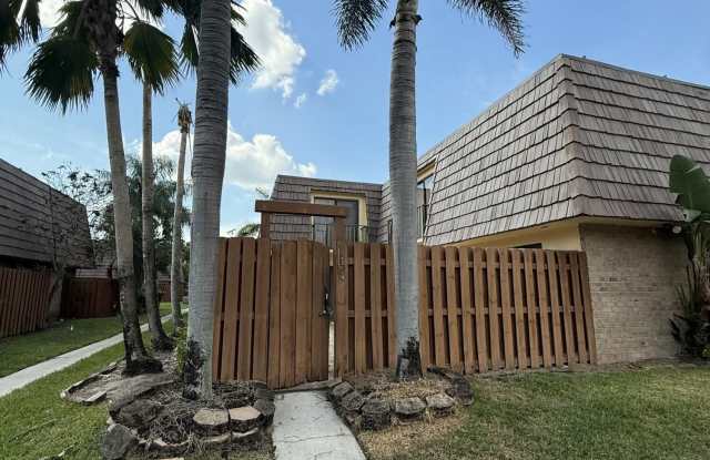 804 Springdale Circle