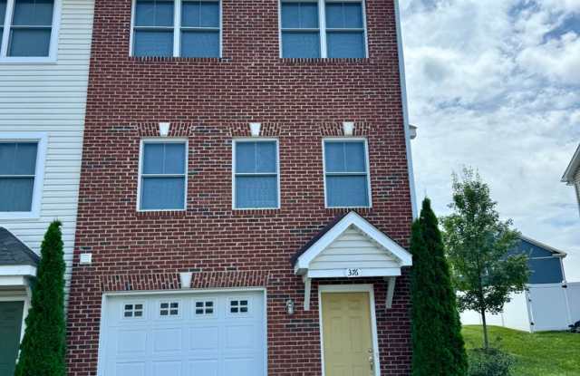 End Unit Townhouse for rent in Bluestone Hills