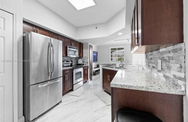 Photo of 3105 NE 184th St