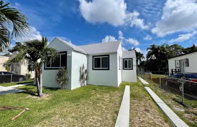 Photo of 1551 NW 55th St