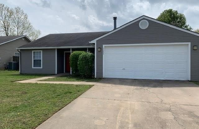 3355 Vassar  ST - 3355 West Vassar Street, Fayetteville, AR 72704