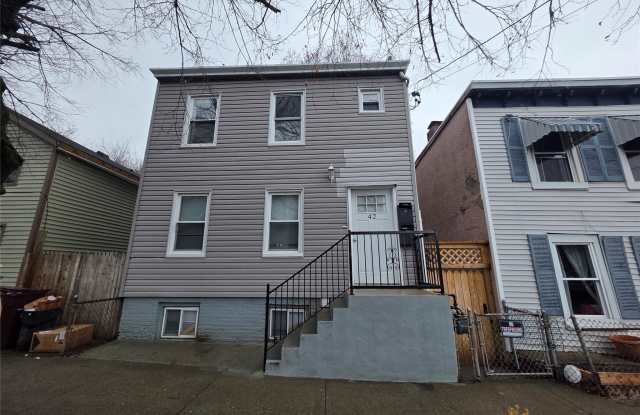 42 Hasbrouck Street