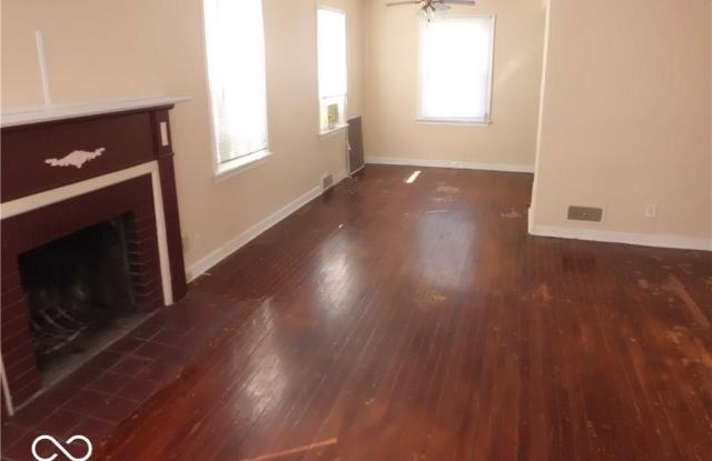 3602 N Layman Avenue