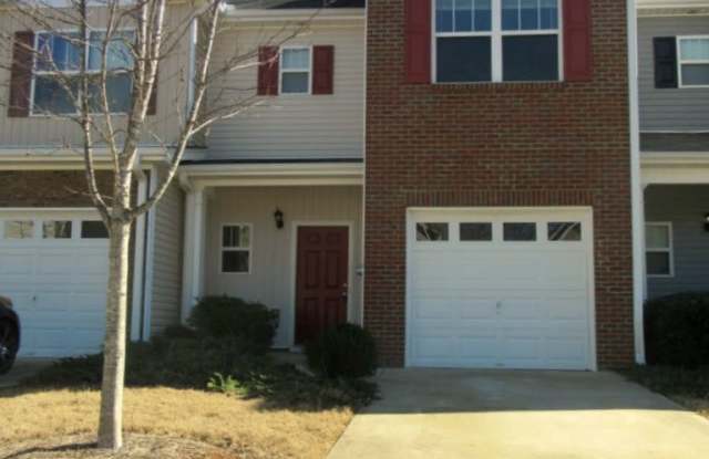 Welcome to this charming 3 bedroom, 2.5 bathroom townhome in Acworth, GA. photos photos