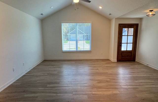 3 bedroom 2 bath house