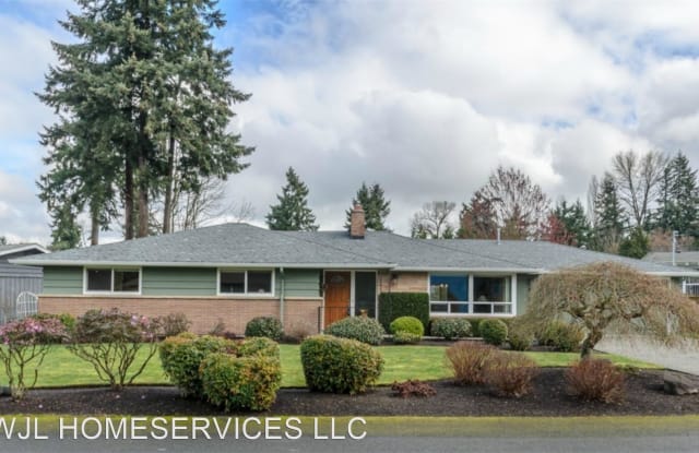 11844 SE 54th Place - 11844 Southeast 54th Place, Bellevue, WA 98006